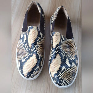 Spenco Parker Orthotic Leather Stretch Sneakers Shoes in Snakeskin Print Sz 7B